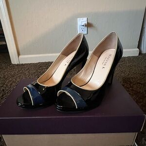 MARVIN K Sophisticated Black and Navy Heels